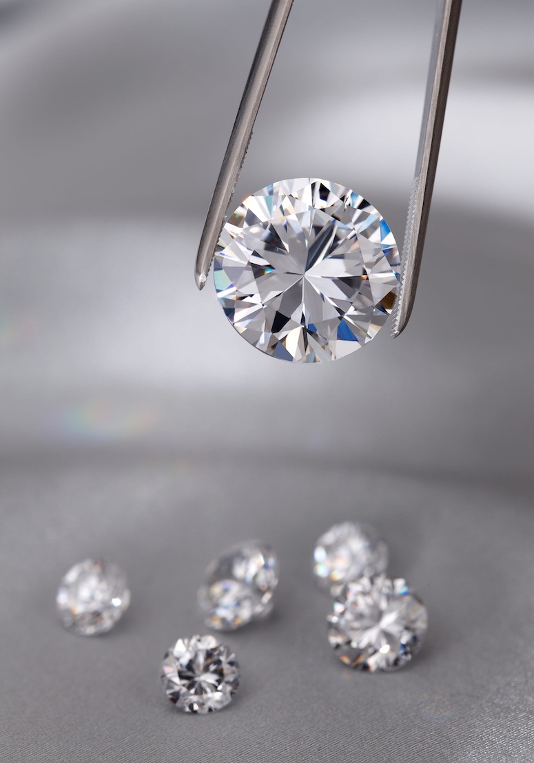 Стоимость алмазов за один карат в рублях в России